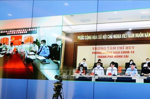 Bàn biện pháp sớm thông quan hàng hóa trở lại trên tuyến Móng Cái - Đông Hưng