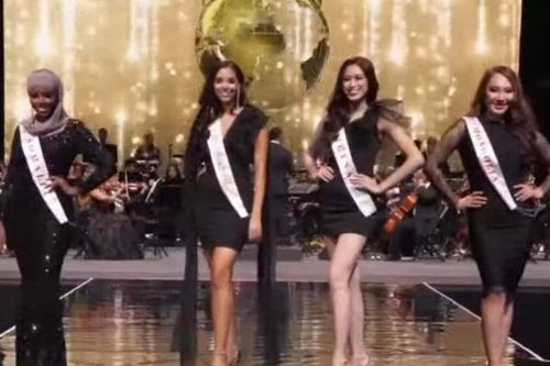 Đỗ Thị Hà khoe chân dài nuột lấn lướt đối thủ khi trình diễn chung, thẳng tiến top 12 chung cuộc