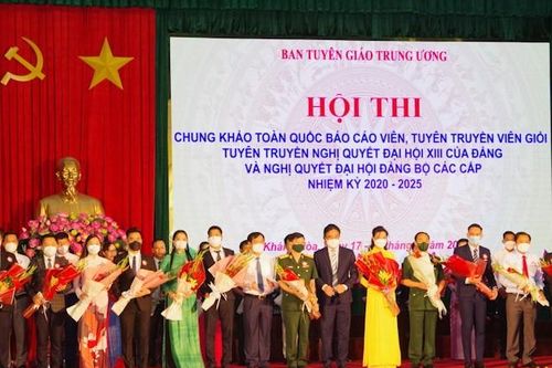 Phú Thọ: Cô giáo Nguyễn Thị Minh Thịnh dự Chung khảo Hội thi Báo cáo viên toàn quốc tổ chức tại tỉnh Khánh Hòa