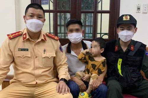 Ôm con lên cầu Bãi Cháy dọa ném xuống biển
