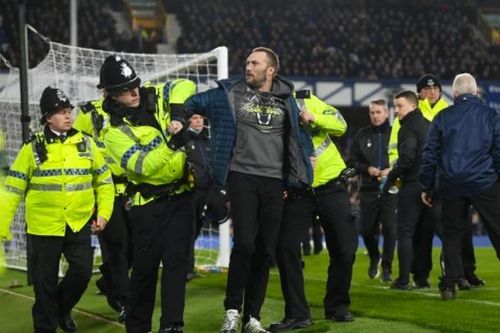 Khoảnh khắc lỳ kỳ trận Everton thắng kịch tính Newcastle