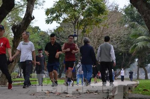 Nhiều hạng mục trong công viên lớn nhất Thủ đô đang xuống cấp