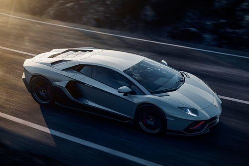 Lamborghini phải sản xuất bù 15 siêu xe 7,5 triệu USD cho khách do chìm tàu