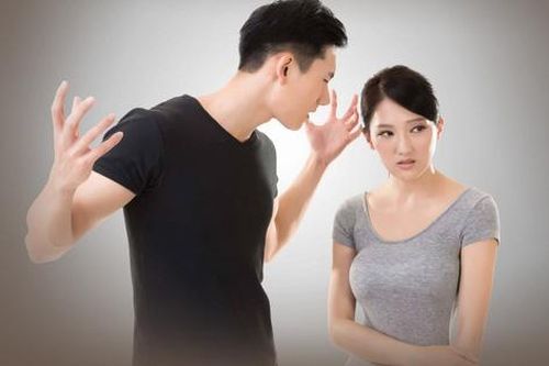 Chồng quen nói lời cay độc