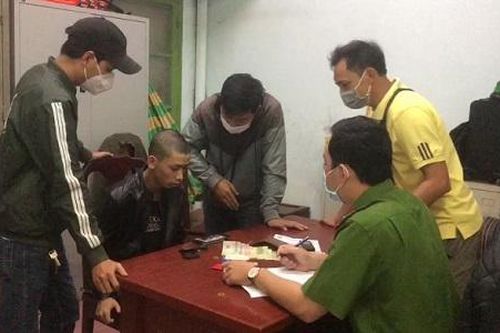 Xử lý nhóm đối tượng chuyên 'dàn cảnh' trộm cắp tài sản