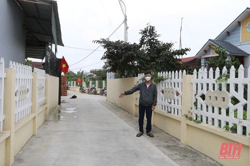 Ông Phan Xuân Thịnh tiên phong hiến đất làm đường
