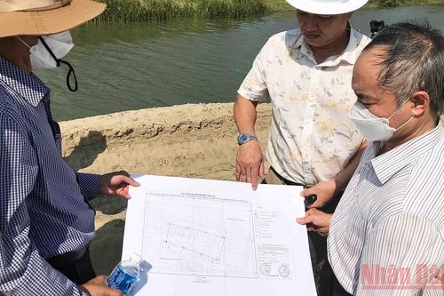 Ninh Thuận chấn chỉnh hoạt động khai thác cát trên sông Dinh