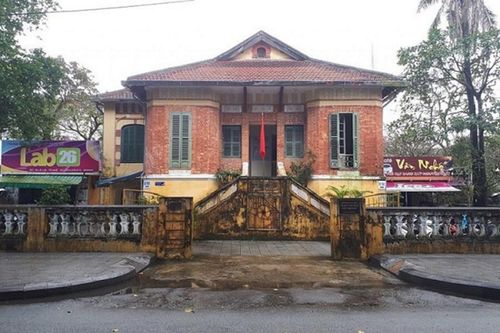 Cận cảnh biệt thự hơn 100 tuổi tại Thành phố Huế
