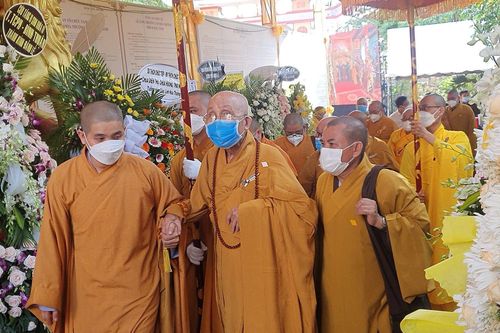 Trung ương GHPGVN viếng tang Trưởng lão Hòa thượng Thích Huệ Tánh