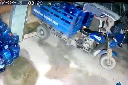 Điều tra vụ khóa cửa nhốt chủ nhà rồi lấy trộm xe ba gác