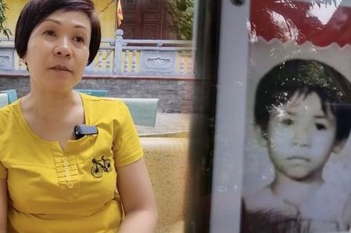 Là con gái nên bị bố mẹ đem cho, giờ con tha thiết đi tìm, thưởng cho người biết thông tin