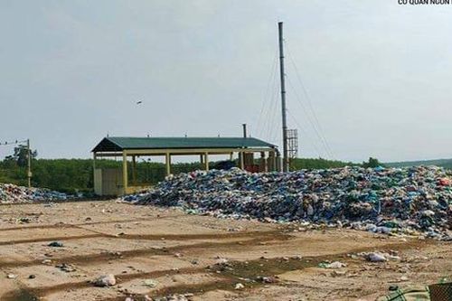 Cám cảnh lò đốt hàng tỷ đồng làm xong để đó, 'núi rác' mọc lên