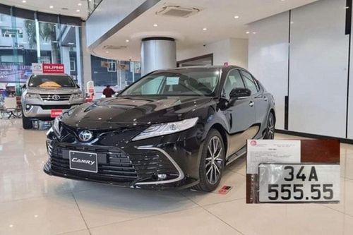 Toyota Camry biển 'ngũ quý 5' được hỏi mua 3,5 tỷ... vẫn lắc đầu