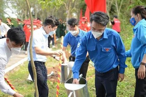 Tuổi trẻ Hải Phòng ra quân hưởng ứng Chủ nhật xanh