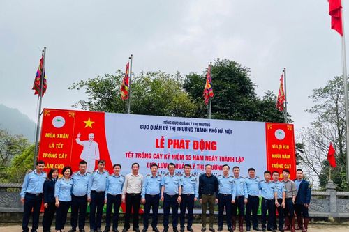 Cục Quản lý thị trường Hà Nội phát động trồng 1.000 cây xanh tại Vườn Quốc gia Ba Vì