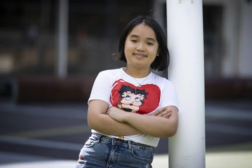 Cô bé 12 tuổi vào đại học hàng đầu New Zealand