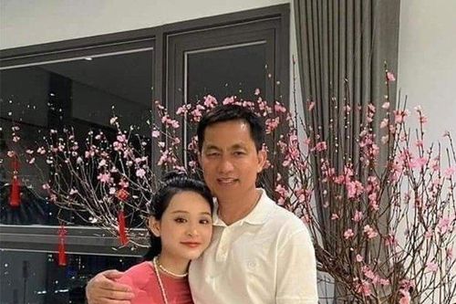 Ông Hồ Nhân nói về hình ảnh thân thiết chụp cùng Hiền Hồ