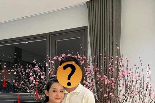 Đại gia U60 lên tiếng về lùm xùm tình ái với Hiền Hồ