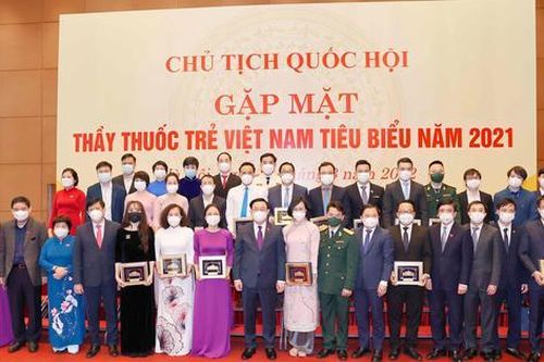 Bồi dưỡng giới thiệu nguồn đại biểu dân cử từ lực lượng thầy thuốc trẻ