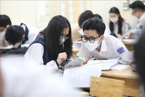 Hà Nội: Dạy học trực tiếp cho các khối lớp 7-12 trong điều kiện 'bình thường mới'