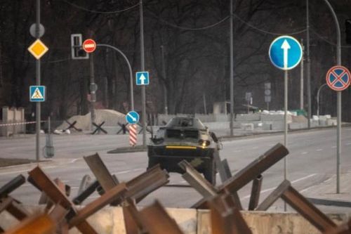 Ukraine đang ở 'giữa hai dòng nước'