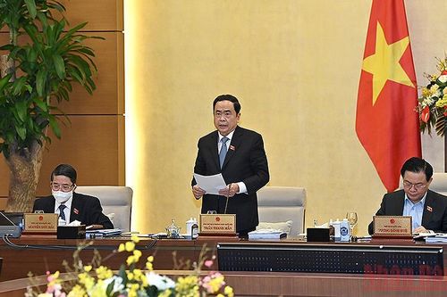Kiểm soát, phân loại chặt chẽ hơn đối với phim trên không gian mạng