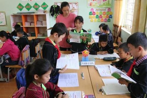 Chế độ hỗ trợ học sinh vùng dân tộc thiểu số giai đoạn 2021 - 2025
