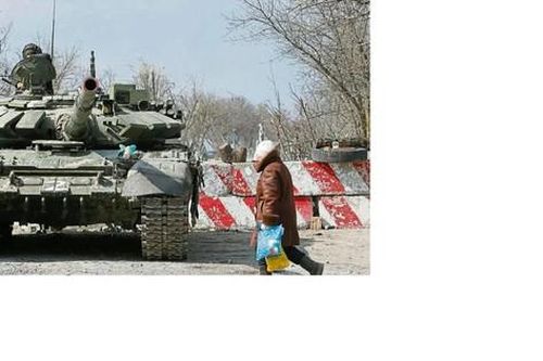 Vì sao Ukraine bác tối hậu thư của Nga về hạ vũ khí ở Mariupol