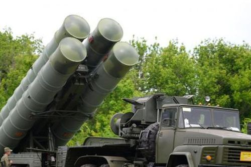 Mỹ đang bàn với các nước để cung cấp vũ khí phòng không tầm xa cho Ukraine