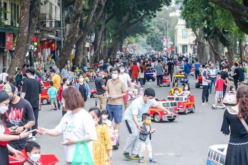 Bí thư Thành ủy Hà Nội: Sẵn sàng chống dịch khi du lịch, dịch vụ sôi động trở lại