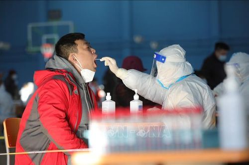 Trung Quốc nêu điều kiện cần để điều chỉnh chiến lược 'không COVID-19'