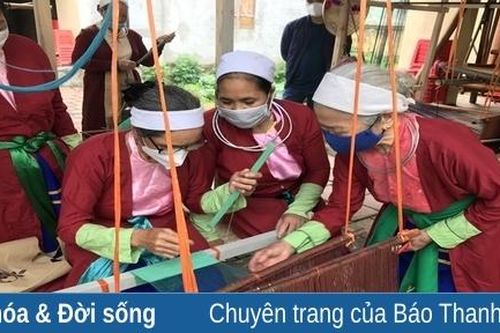 Bảo tồn, phát huy giá trị văn hóa trang phục truyền thống dân tộc Thổ