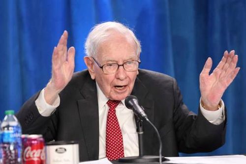 Warren Buffett chi 11,6 tỷ USD mua lại công ty của 'người bạn lâu năm'