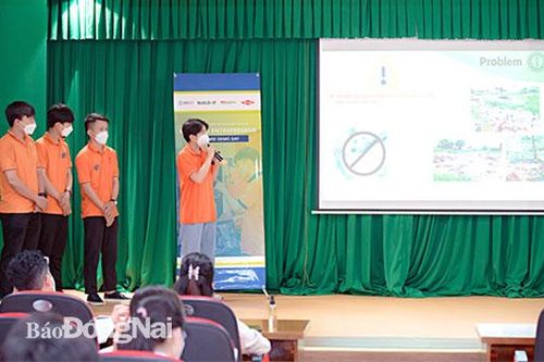 Biến phụ phẩm nông nghiệp thành chén, dĩa