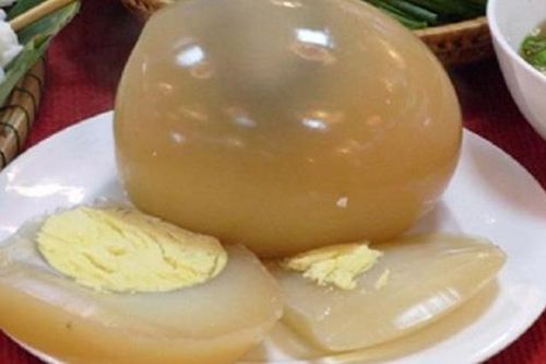 Đầu tháng lương về, ăn thử trứng đà điểu siêu to khổng lồ độc lạ nặng gần 2kg/quả