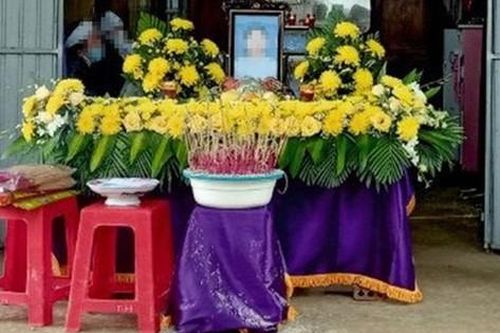 Người phụ nữ tử vong nghi do sử dụng điện thoại trong lúc sạc pin
