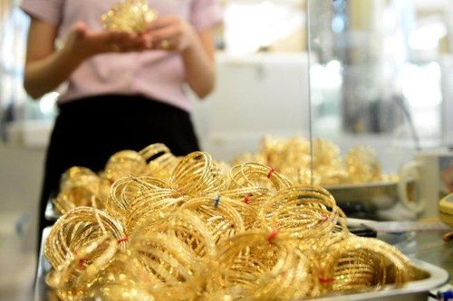 Giá vàng tăng cao, PNJ lãi thêm 252 tỷ đồng tháng 2