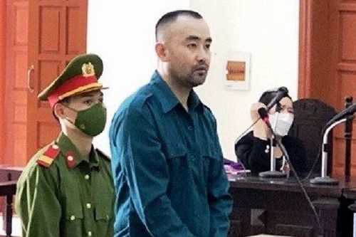 Kẻ chém bạn gái 23 nhát dao bị phạt 16 năm tù