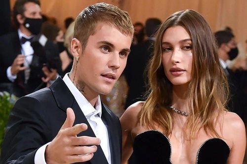 Justin Bieber làm rõ cáo buộc hiếp dâm
