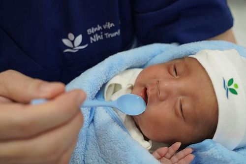 Hàng nghìn trẻ được hưởng lợi từ Ngân hàng Sữa Mẹ đầu tiên tại Hà Nội