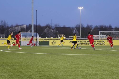 U17 Việt Nam hòa 2-2 chủ nhà U16 Borussia Dortmund