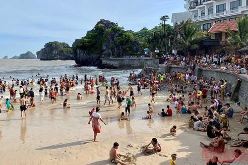 Hải Phòng khởi động mùa du lịch biển Cát Bà 2022