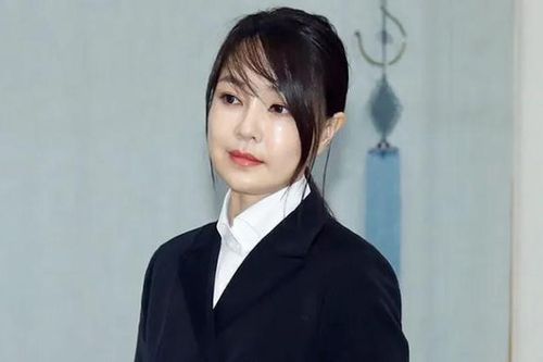 Nhan sắc 'cực phẩm' của tân đệ nhất phu nhân Hàn Quốc