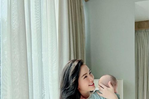 Bảo Thy đăng tin tuyển bảo mẫu cho quý tử, tiêu chuẩn khá gắt