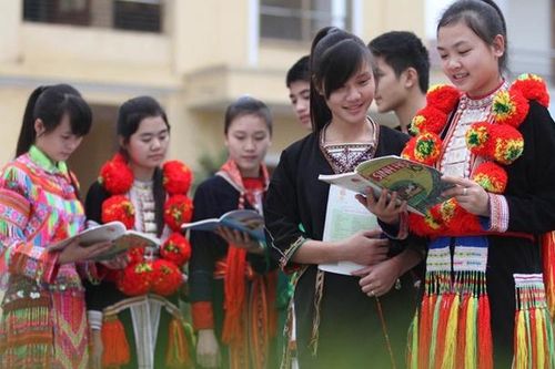 Bộ Tài chính ban hành quy định hỗ trợ học sinh vùng đồng bào dân tộc thiểu số và miền núi