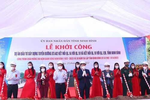 Khánh thành nhiều công trình chào mừng kỷ niệm 200 năm danh xưng Ninh Bình