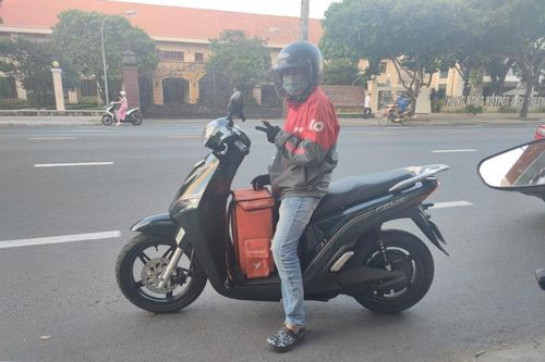Trào lưu lái xe công nghệ chuyển đổi sang xe máy điện
