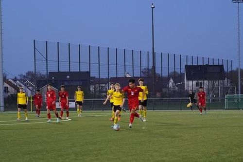 Chơi xuất sắc, U17 Việt Nam vẫn bị chủ nhà U16 Borussia Dortmund cầm hòa