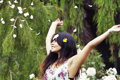 Bí quyết trẻ đẹp của 'công chúa Disney' Vanessa Hudgens