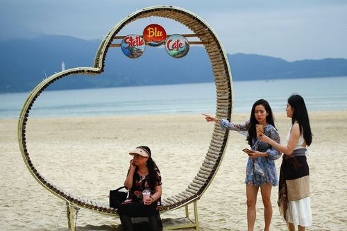 Biển Đà Nẵng được trang hoàng chuẩn bị đón khách quốc tế